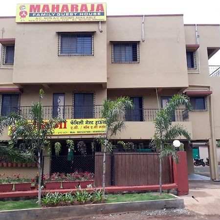 Maharaja Family Guest House Lonavla Zewnętrze zdjęcie
